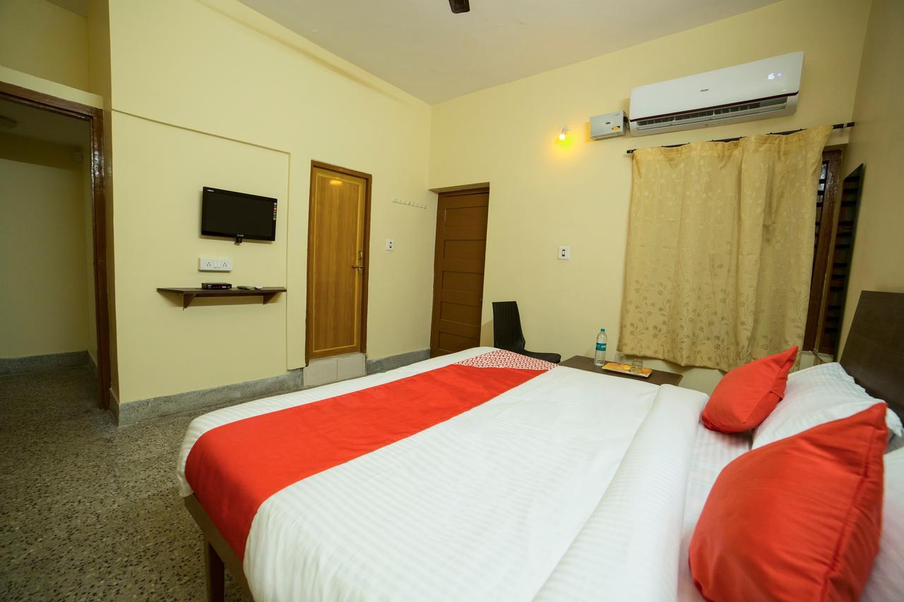 Oyo 13374 Vididhi Hotel Visakhapatnam Bagian luar foto